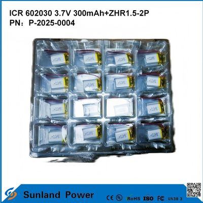 602030 3.7V 300mAh + ZHR1.5-2P بطارية من تصميم رقيق للغاية متوافقية مرنة لمختلف الأجهزة الذكية الصغيرة سماعات الأذن بلوتوث الأجهزة القابلة للارتداء والمعدات الطبية المحمولة