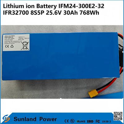 بطارية IFM Pro 25.6V 30Ah الصناعية تعمل بواسطة خلايا IFR32700 ، 8S5P ، 768Wh. تم بناؤها للسيارات المتحركة ، الروبوتات والتخزين الشمسي.