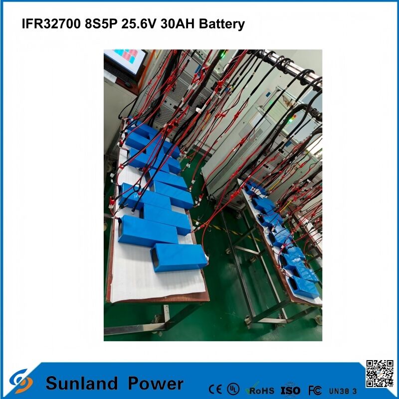 نظام تخزين طاقة محمول بجهد 12.8 فولت مع بطارية ليثيوم أيون NCM ومقاومة للماء بمعيار IP65 للنسخ الاحتياطي الموثوق للطاقة